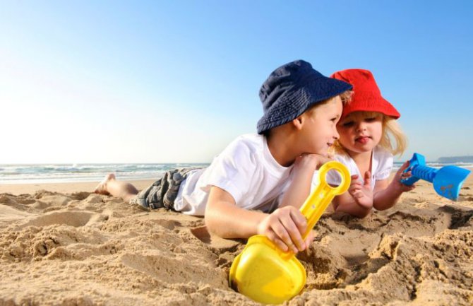 Idete s djecom na more: Evo šta sve morate ponijeti