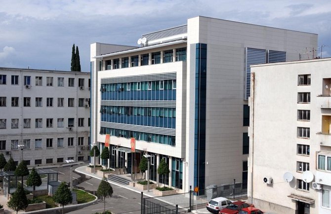 Vlada će razgovarati sa svim zainteresovanim stranama o rješavanju problema u Metalcu