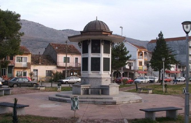 Tuzi: Poginuo radnik firme Kovači  