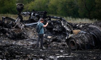 U pogođenom avionu bilo 100 stručnjaka za HIV