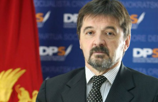 Vuković na operaciji u Milanu 