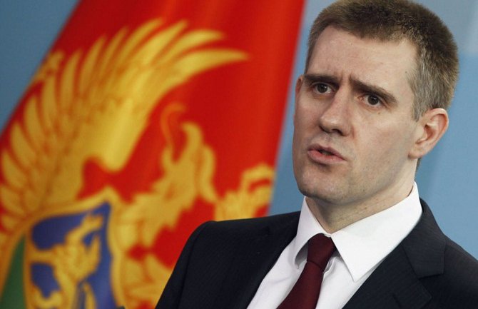 Skupština konstatovala prestanak Lukšićevih funkcija