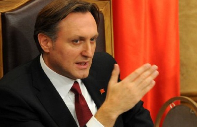 SDP: Socijaldemokrate osnovane da bi blatile Krivokapića i partiju