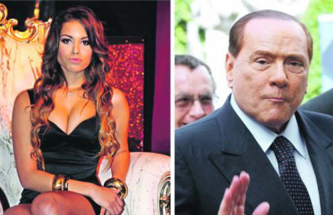 Berluskoni je za njeno ćutanje platio milione