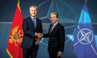 Đukanović na samitu u Velsu