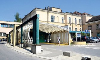 Otac pretukao bebu pod dejstvom lijekova i alkohola