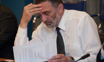 Mnogo različiti da bi mogli u jednu partiju