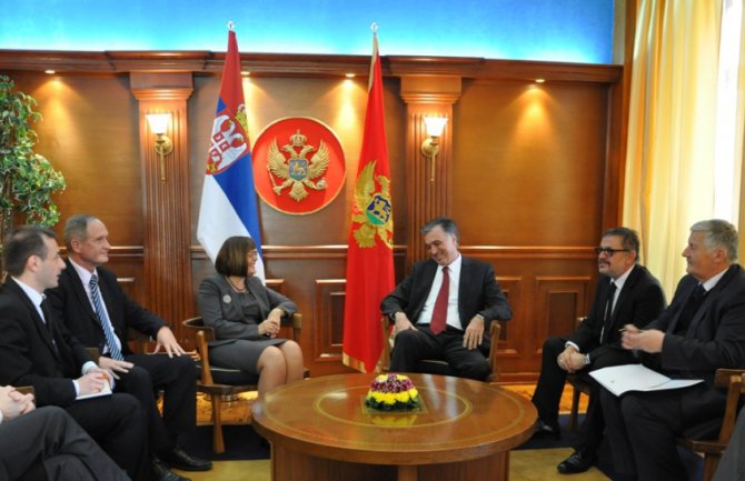 Odnosi Srbije i Crne Gore su primjer za region