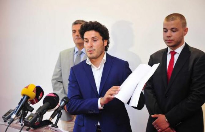 Bojanić i Abazović traže od Lekića podršku za formiranje poslaničkog kluba