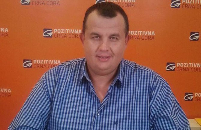 Novaković: Zloupotrijebljena zvanična adresa Pozitivne Crne Gore Bar