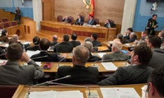 Nema vraćanja krivičnih djela uvrede i klevete