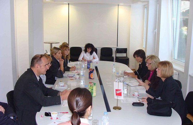 Krivokapić: Forum žena SDP-a primjer za sve