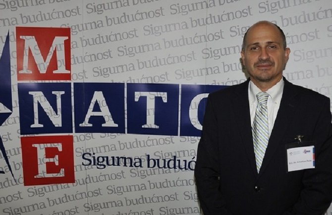 Učinićemo sve da 2015. godine dobijete poziv za članstvo u NATO