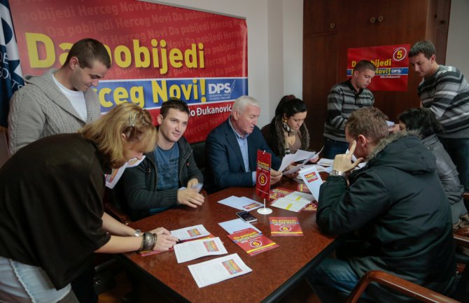 „Recite nam kakav Novi želite“ (VIDEO)