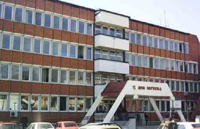 U posjetu djeteta krenuo s pištoljem