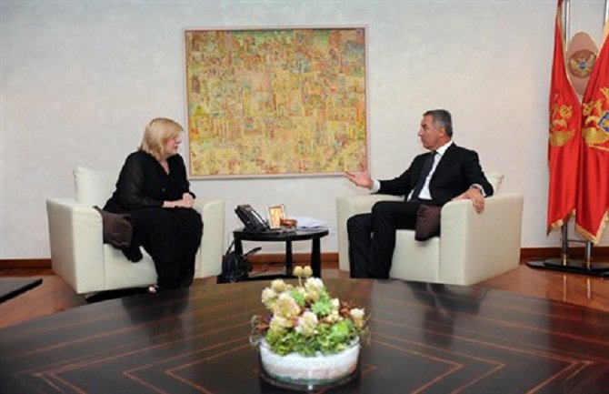 Podići profesionalne standarde u medijima