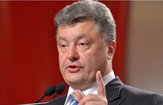 Porošenko: Ukrajinska crkva autokefalna od 15. decembra