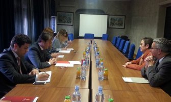 Ambasada Njemačke će  podržati projekat za smanjenje nelegalnog oružja