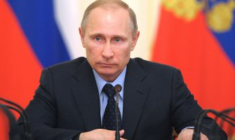 Putin smanjio svoju i plate najviših ruskih zvaničnika za 10 posto