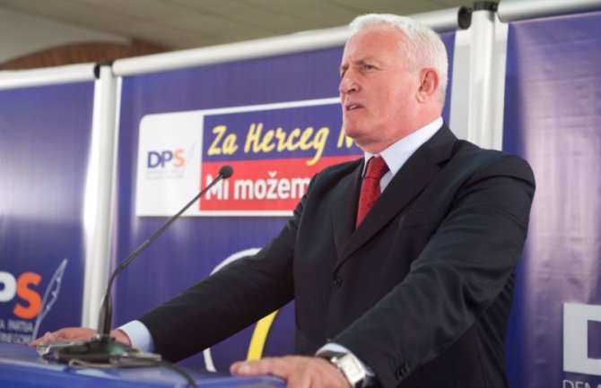 Krušo tvrdi da se Novska vlast poigrava sa Praznikom mimoze