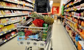 Na Cetinju otvoren Aroma market, posjetioce očekuju atraktivna sniženja