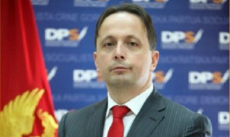 Gegaj: Nude jedni drugima a građanima ništa