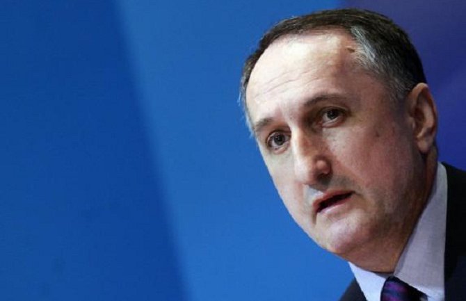 Vuksanović: U Crnoj Gori ugroženi srpski jezik i ćirilica