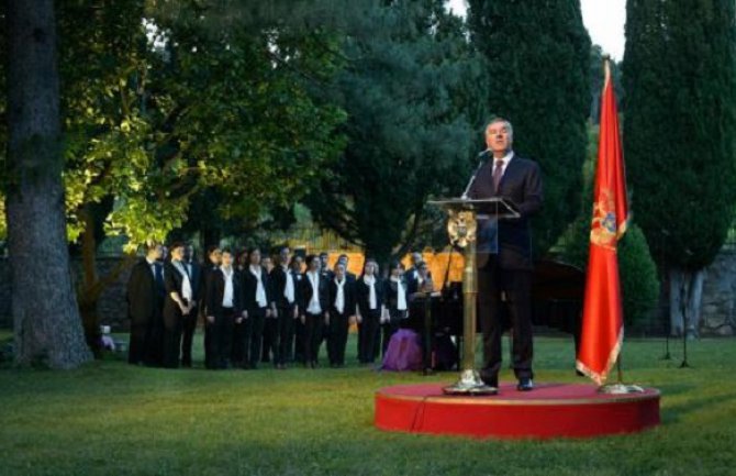 Temelji CG moraju biti čvrsti da se država nikad ne uruši