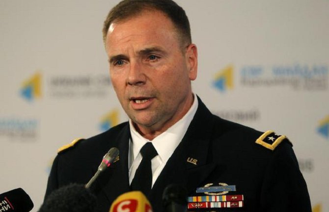 Hodžis: Putin stvara razdor između NATO i SAD