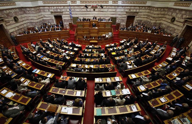 Grčki parlament podržao održavanje referenduma