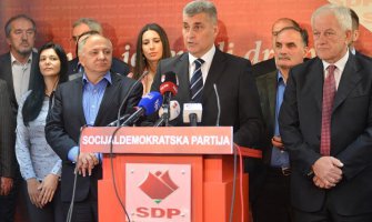 Brajović i Lazović napustili SDP