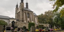 Rimokatolička crkva ukrašena posmrtnim ostacima (FOTO)