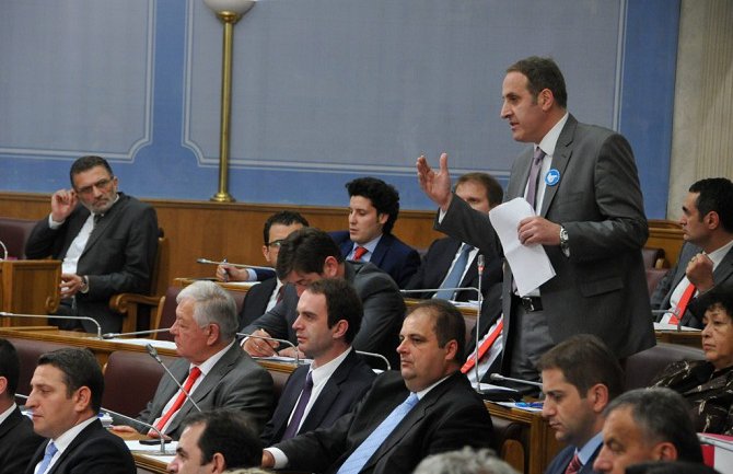 Himna CG biće obavezna na početku svake konstitutivne sjednice Skupštine 