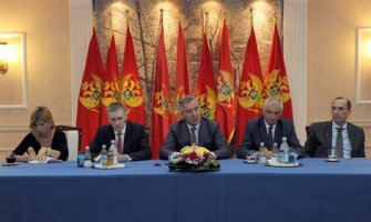  Učvršćivanje ekonomske i političke stabilnosti - prioriteti unutrašnje politike