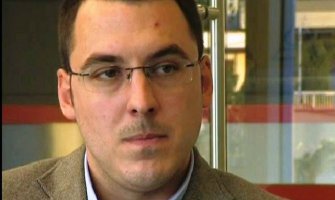 Vuković: Ostatak opozicije da odluči da li će da slijedi DF ili DPS