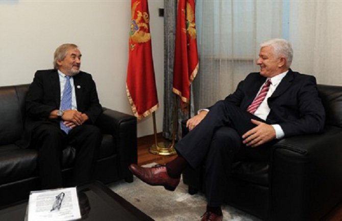 Marković i Gasparič: Poziv u NATO realan do kraja godine