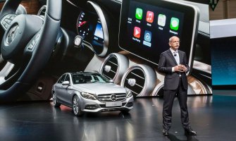 Dajmler sa Guglom i Eplom o automobilu