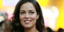 Ana Ivanović je seksi i kada se obuče za teniski meč (Foto)