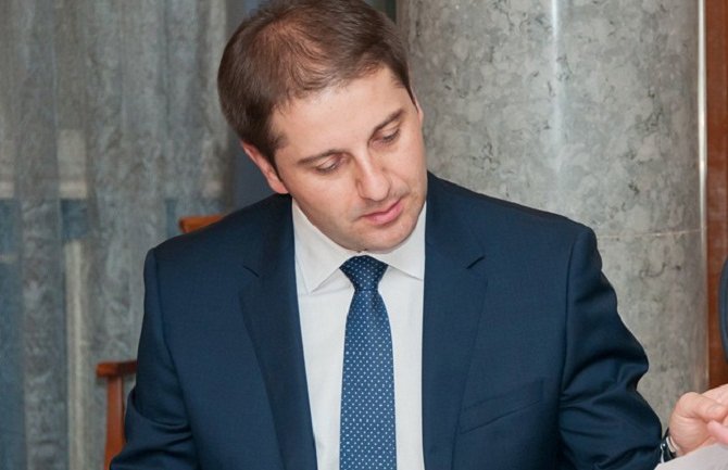 Izglasavanja nepovjerenja Vladi nije više realan, jer bi ugrozilo članstvo u NATO