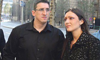 Kristijanova žena opet pisala o njemu na Fejsbuku