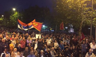 Protesti: Šesti dan na betonu dokaz upornosti