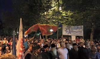 Ne miješam se u politički i javni život, već brinem o duši naroda i slobodi