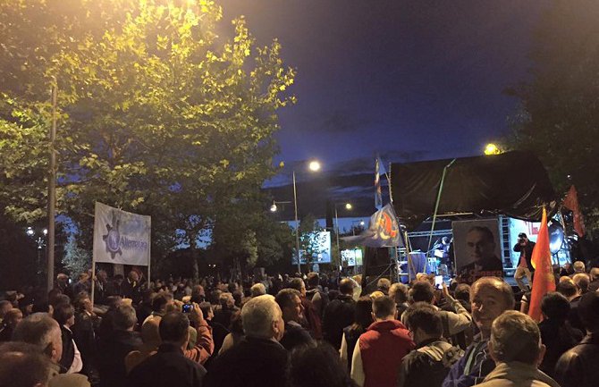 Ko sjutra uđe u Skupštinu da se dobro zamisli