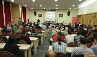   Rakčević: Osuši se sve čega se ova vlast dohvati