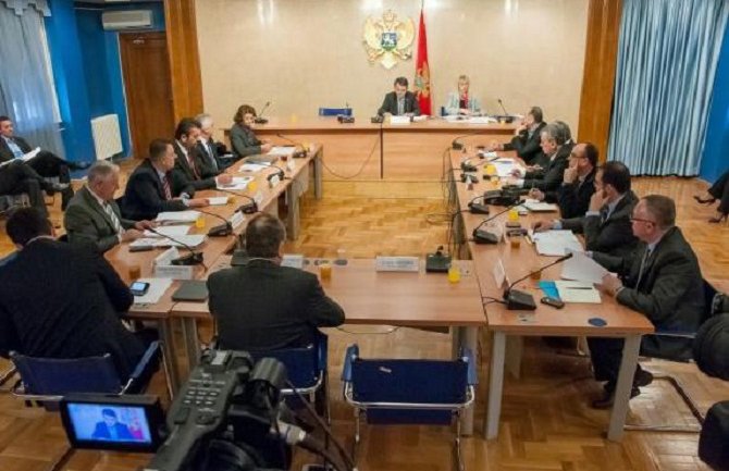 Sjednica Odbora za bezbjednost i odbranu u 22 sata