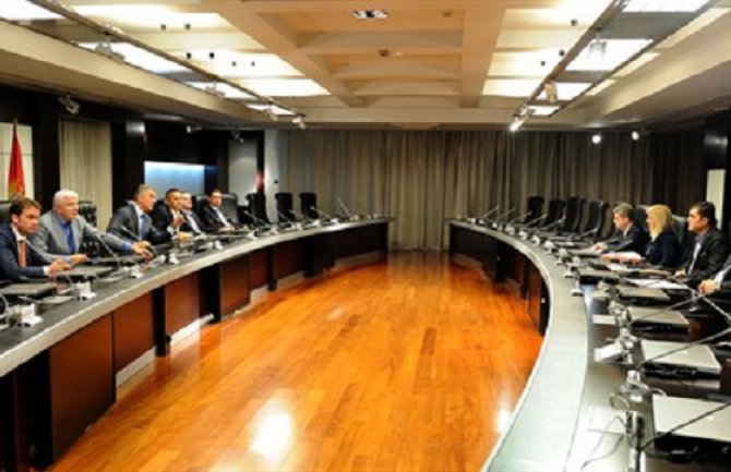 Protesti ugrozili stabilnost države  i bezbjednost građana