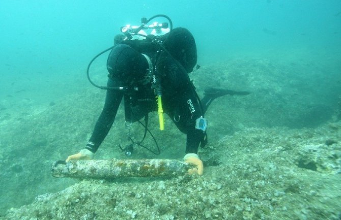 Pronađeno 6 neeksplodiranih projektila kod plaže Trsteno