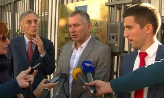 Neophodno formirati Vladu nacionalnog jedinstva uz pomoć EU