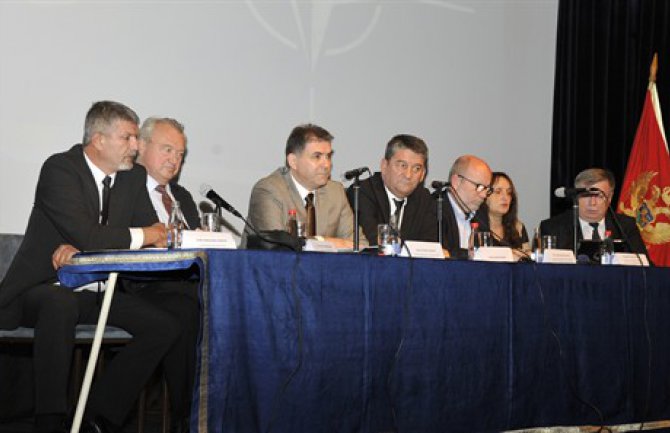 Lipka:  Protesti neće uticati na dobijanje pozivnice