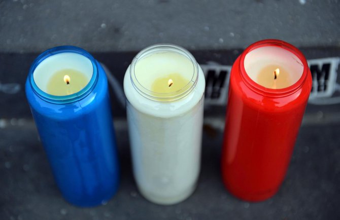 Pariz: 129 smrtno stradalih, 352 ranjenih u napadu, jedan od napadača francuski državljanin
